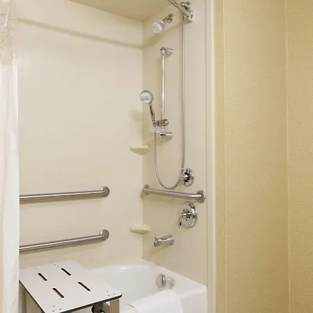 Hampton Inn & Suites Moline-Quad City Int'L Aprt Exterior photo