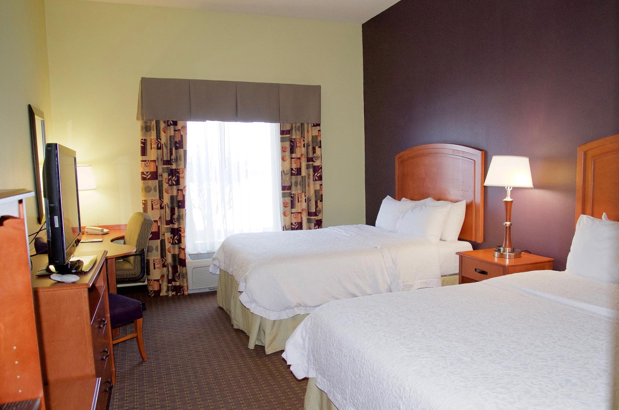 Hampton & Moline-quad Int'l Aprt 3* Moline