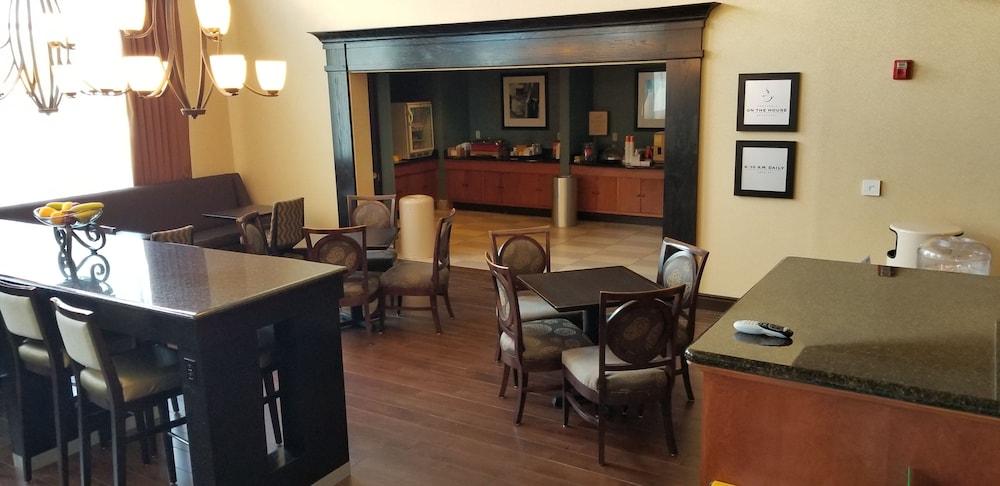 Hotel Hampton & Moline-quad Int'l Aprt Moline