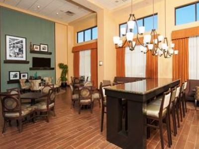 Hotel Hampton & Moline-quad Int'l Aprt Moline